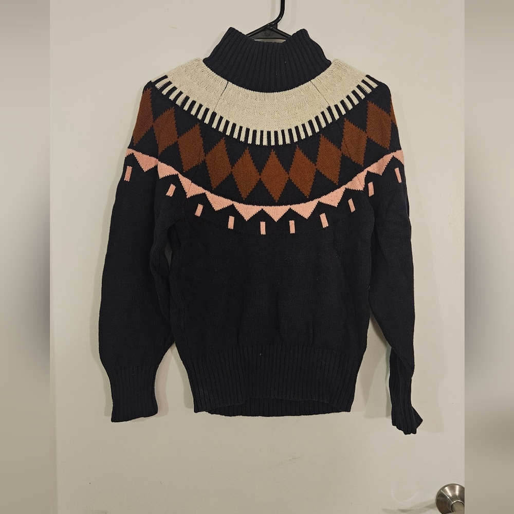 Chic Navy Geometric Turtleneck Sweater